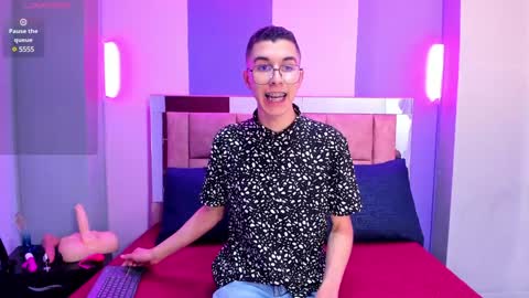 Thomas online show from February 3, 12:14 pm