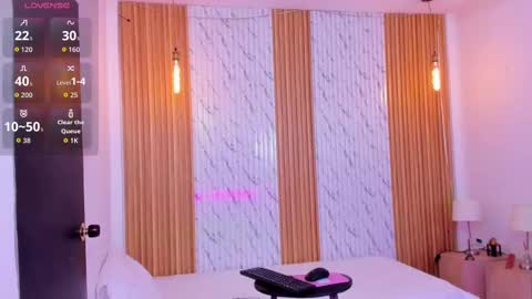 Thomas online show from October 27, 12:20 pm