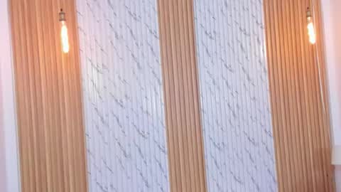 Thomas online show from November 8, 1:33 pm