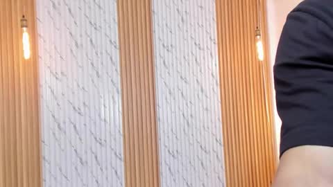 Thomas online show from November 12, 11:54 am