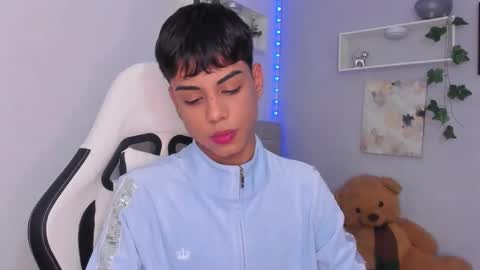 Thomas online show from November 1, 1:18 am