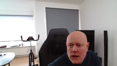 thomash32 online show from February 16, 12:34 pm