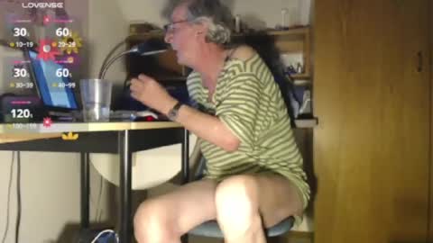 Snapshot of thomasleiber chatting on January 10, 6:17 pm Thomas online show from January 10, 6:17 pm