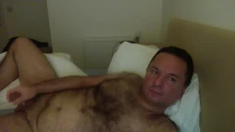 Snapshot of thomaspol chatting on October 28, 12:03 am Tom online show from October 28, 12:03 am