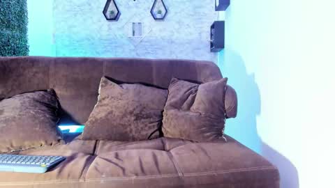 thomass_conor online show from October 14, 11:00 am