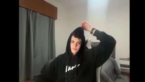 Snapshot of thomassex0 chatting on June 15, 1:41 am Thomas online show from June 15, 1:41 am