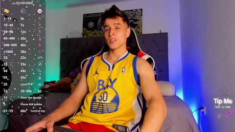 Thom Klein online show from January 11, 7:05 pm