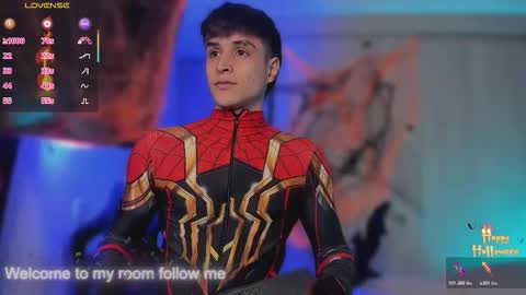 Thom Klein online show from November 1, 7:38 pm