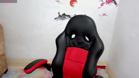 Snapshot of thommy_cute chatting on October 12, 2:10 am Thomas online show from October 12, 2:10 am