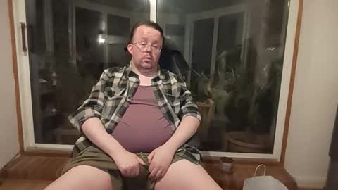 Thomsam88 check out my bio for loads of hot videos mmmmmmmmmm online show from May 13, 2:42 am