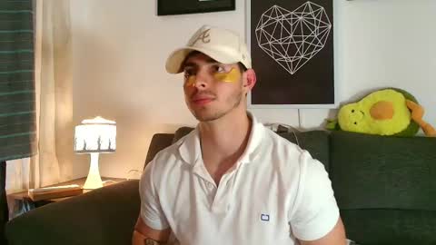 thomylov online show from February 10, 12:53 pm