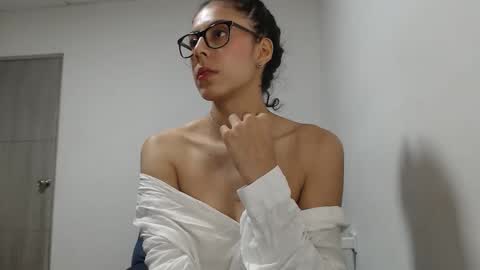 thonyy online show from November 15, 11:21 pm