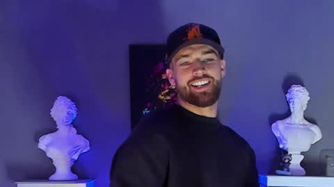 thor_evans online show from December 18, 1:11 am