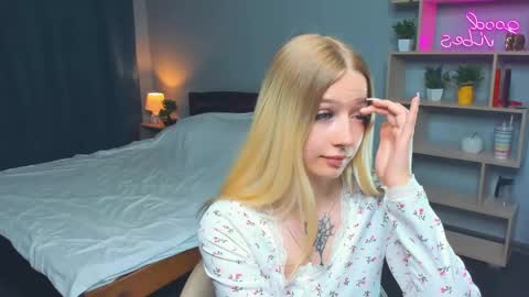 Snapshot of thoracarter chatting on May 31, 6:09 pm thoracarter online show from May 31, 6:09 pm