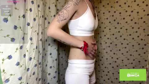 Lola  3 a gift for every fan club member online show from February 10, 9:08 pm