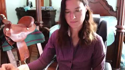 ThornburyRose online show from December 16, 7:30 pm