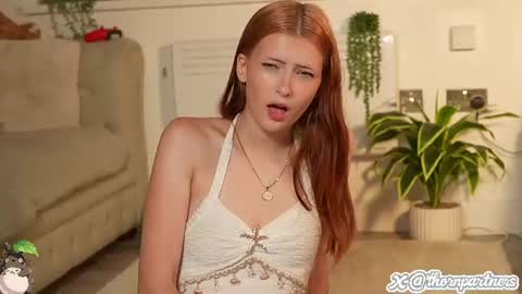 Poppy  Jax online show from July 15, 1:00 am