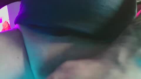 Snapshot of thorsten2705 chatting on February 11, 12:27 pm thorsten2705 online show from February 11, 12:27 pm