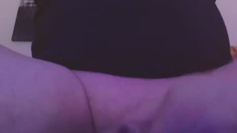 Snapshot of thorsten2705 chatting on February 23, 3:24 am thorsten2705 online show from February 23, 3:24 am