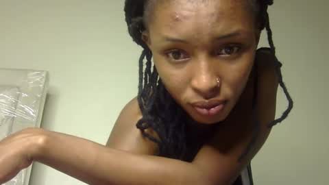 thotiana007 online show from February 24, 3:09 pm