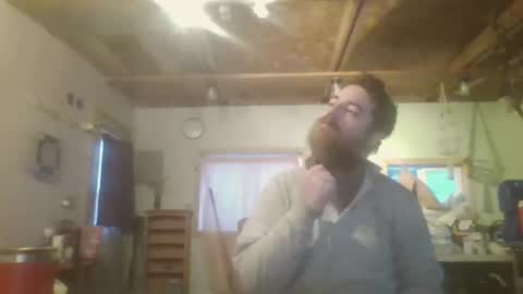 Snapshot of thunderjacker chatting on February 25, 3:16 am The Pen is Mightier than Sword online show from February 25, 3:16 am