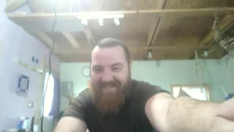 Snapshot of thunderjacker chatting on April 13, 12:38 am The Pen is Mightier than Sword online show from April 13, 12:38 am