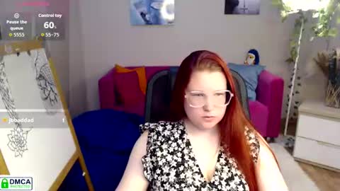 Snapshot of ti_ji chatting on June 13, 10:02 am Helen online show from June 13, 10:02 am