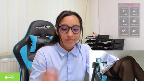 tia_j online show from September 26, 3:49 pm