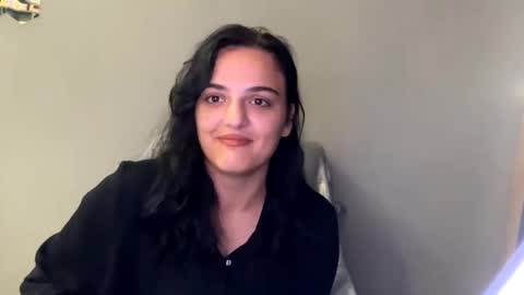 Snapshot of tiameakin chatting on October 9, 7:50 am Mary online show from October 9, 7:50 am