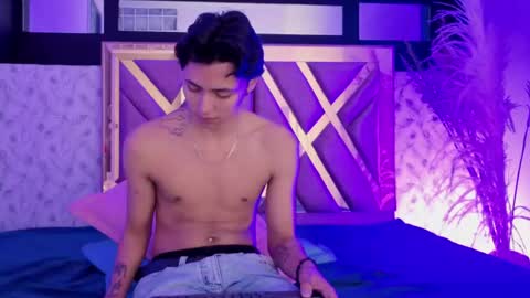 Snapshot of tian_sex chatting on June 5, 5:14 am online show from June 5, 5:14 am