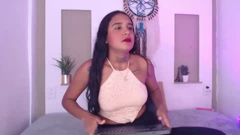 Snapshot of tiana_glow chatting on July 20, 11:18 pm tihana online show from July 20, 11:18 pm