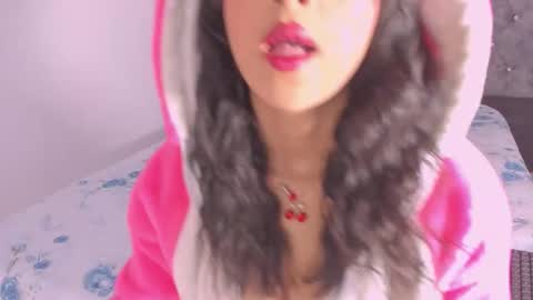 Tiana online show from December 3, 12:36 pm