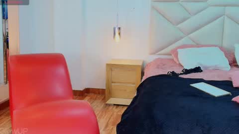 Snapshot of tiana_rosse_ chatting on February 22, 11:57 am tiana_rosse_ online show from February 22, 11:57 am
