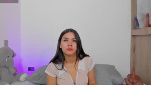 Snapshot of tianaglow44 chatting on June 14, 5:04 pm T I A N A online show from June 14, 5:04 pm