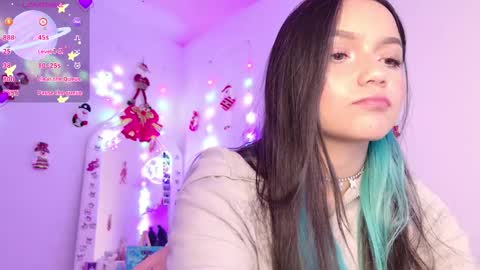 Tiana Le online show from November 27, 12:46 am