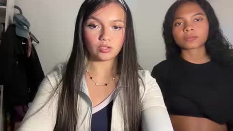 Snapshot of tianale chatting on June 12, 12:09 am Tiana Le online show from June 12, 12:09 am