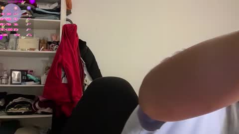 Tiana Le online show from July 8, 11:42 pm
