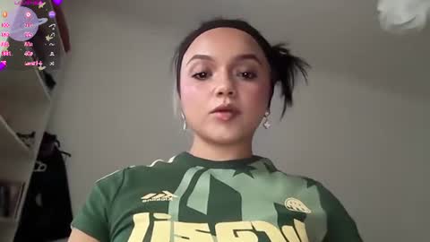 Tiana Le online show from July 18, 6:34 pm
