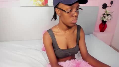 Snapshot of tianamist chatting on March 4, 6:29 pm Tiana online show from March 4, 6:29 pm