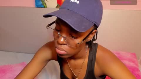 Snapshot of tianamist chatting on March 9, 6:43 pm Tiana online show from March 9, 6:43 pm