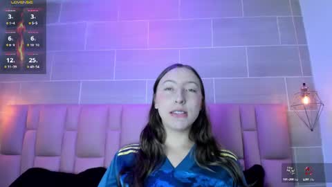 tiara19cute online show from June 23, 1:53 pm