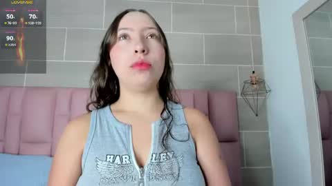 tiara19cute online show from July 1, 12:40 pm