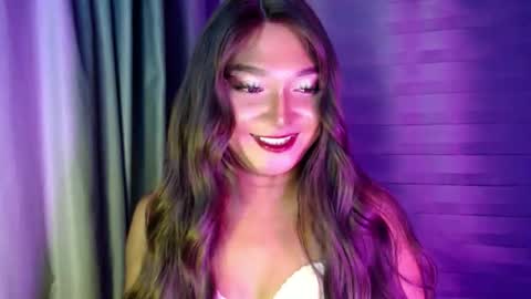 arianna tiara online show from January 9, 1:58 pm