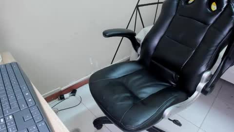 Tiara online show from February 26, 12:20 am