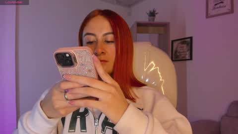 Snapshot of tiarha_ chatting on January 23, 6:39 am Tiarha online show from January 23, 6:39 am