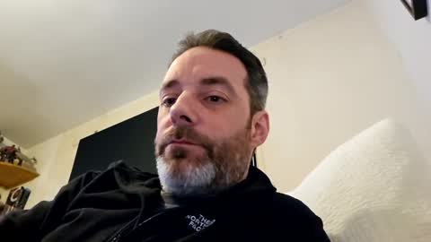 tiberius_1981 online show from January 24, 6:35 pm