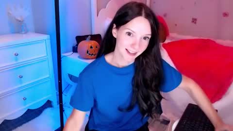 ticketshow online show from October 28, 12:25 am