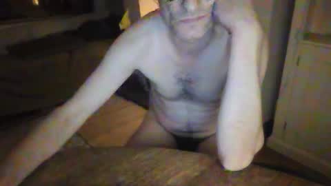 tiddles12345 online show from October 25, 8:47 pm