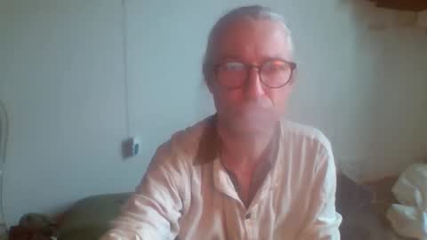 Snapshot of tiddles12345 chatting on April 13, 5:40 pm tiddles12345 online show from April 13, 5:40 pm