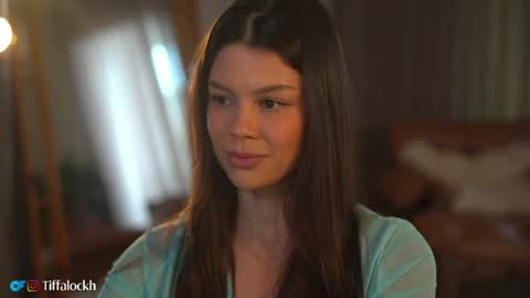 Snapshot of tifalock_ chatting on April 1, 7:33 pm Tifa online show from April 1, 7:33 pm